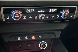 valkoinen Audi A1 2020 kuva 28.