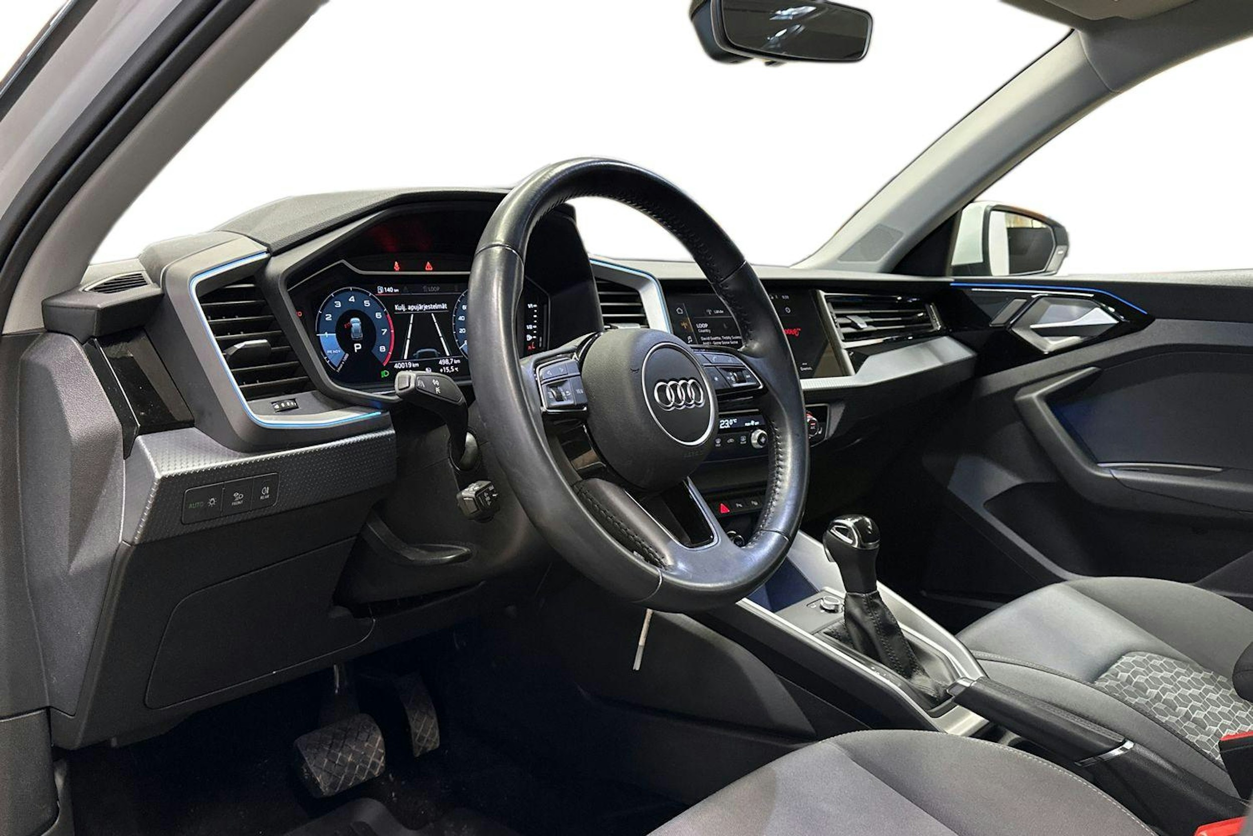 Valkoinen Audi A1 2020 kuva 7.