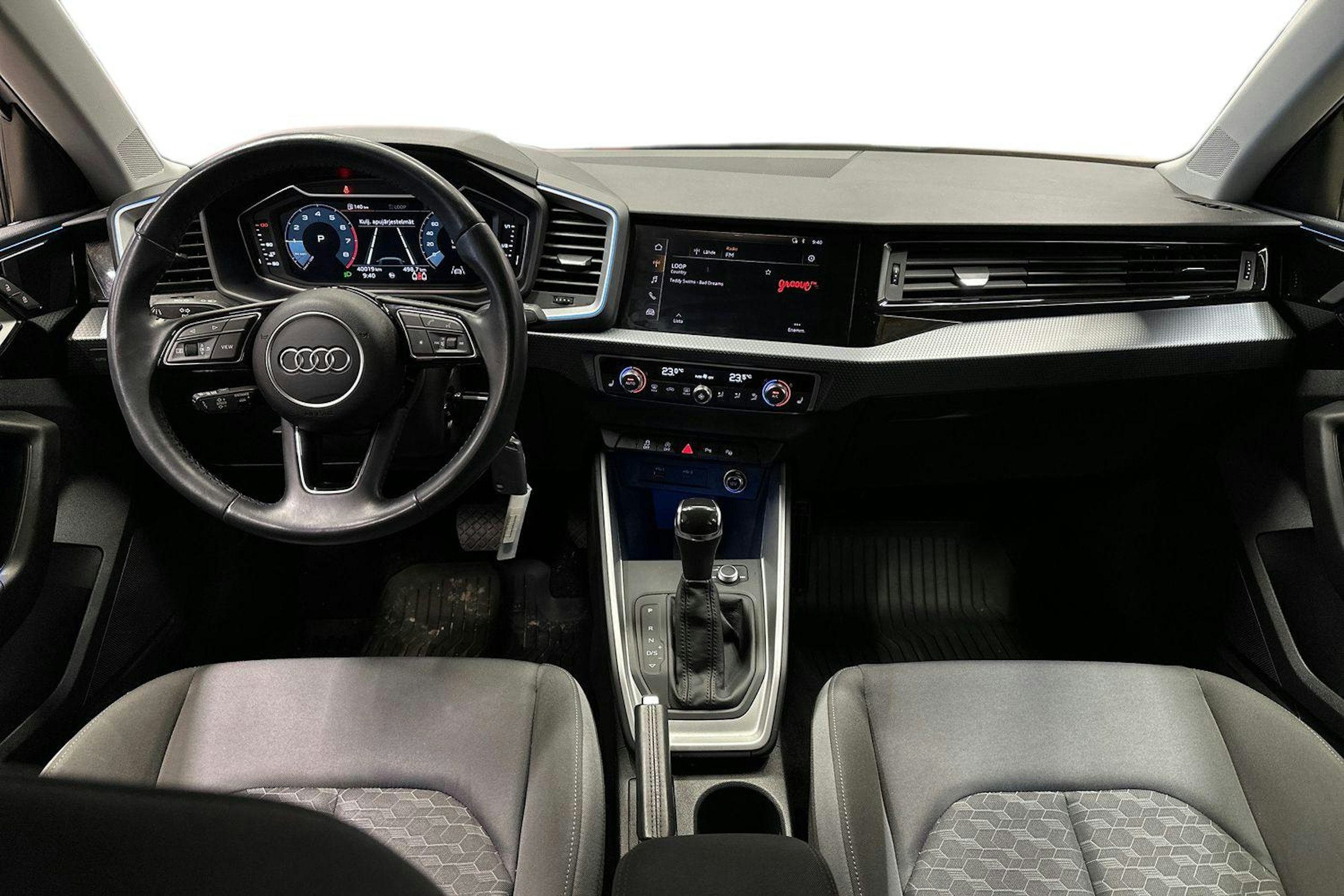 Valkoinen Audi A1 2020 kuva 9.