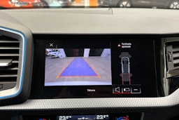 Valkoinen Audi A1 2020 kuva 16.