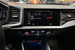 Valkoinen Audi A1 2020 kuva 19.