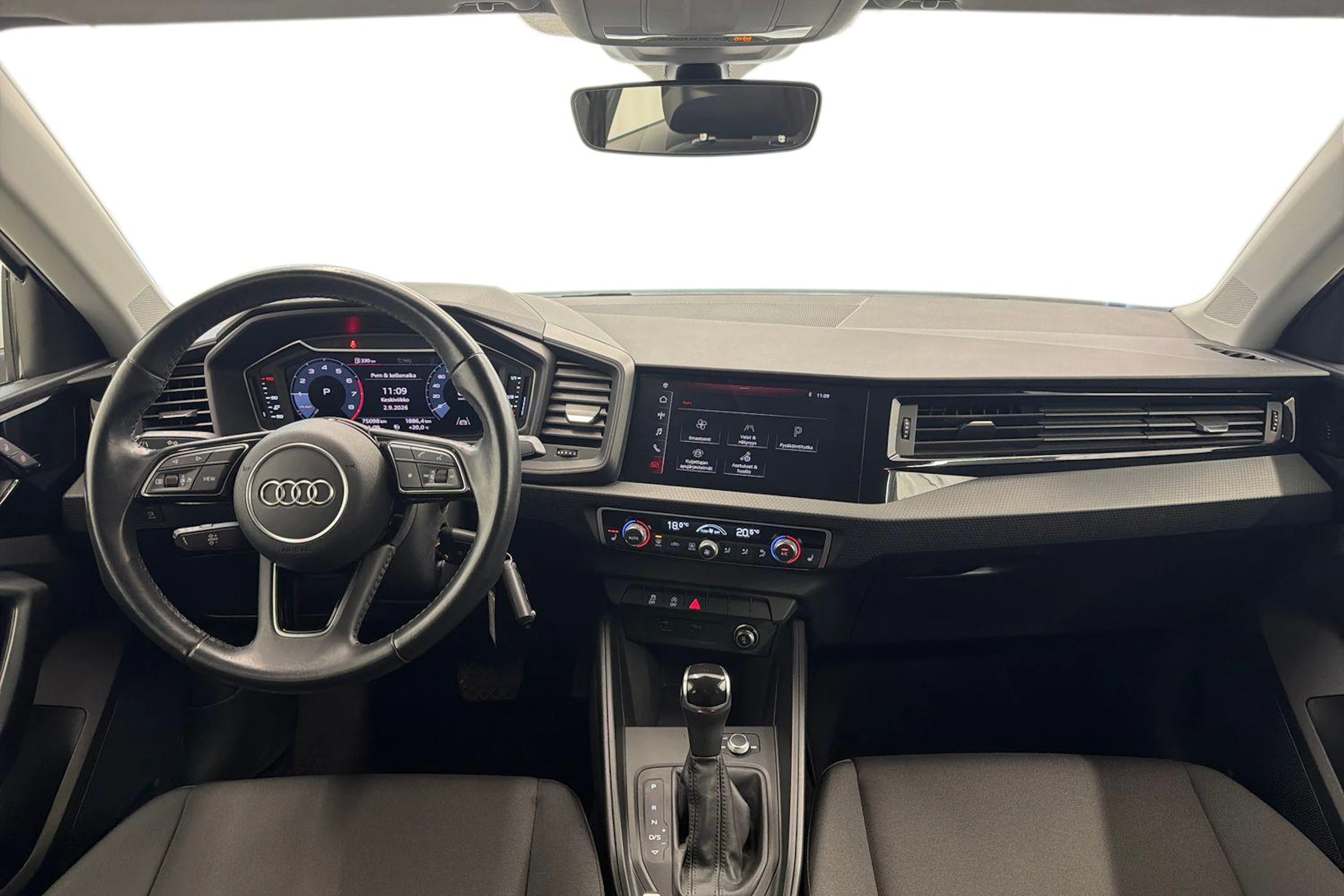 valkoinen Audi A1 2020 kuva 7.