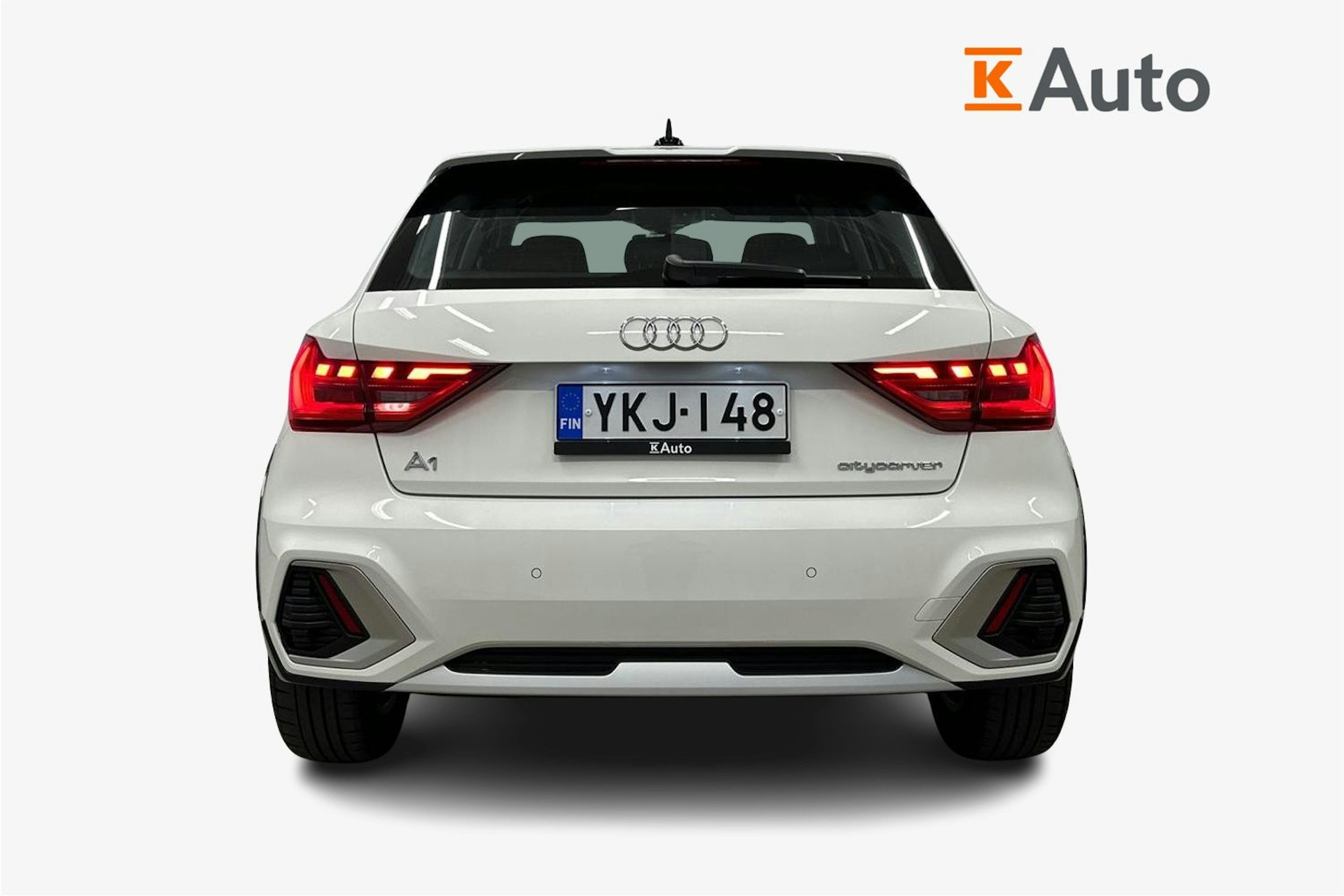 valkoinen Audi A1 2020 kuva 3.