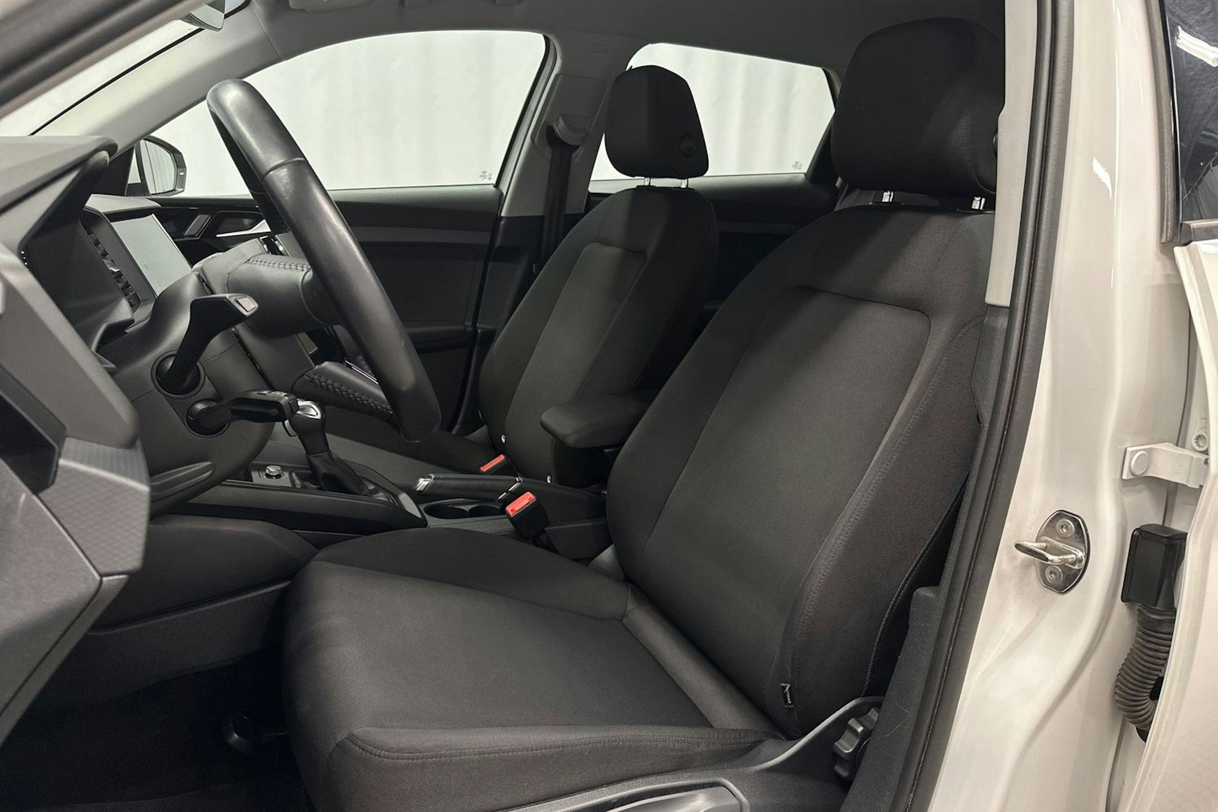valkoinen Audi A1 2020 kuva 15.