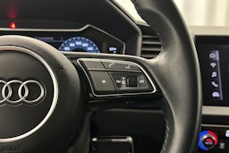 valkoinen Audi A1 2020 kuva 18.