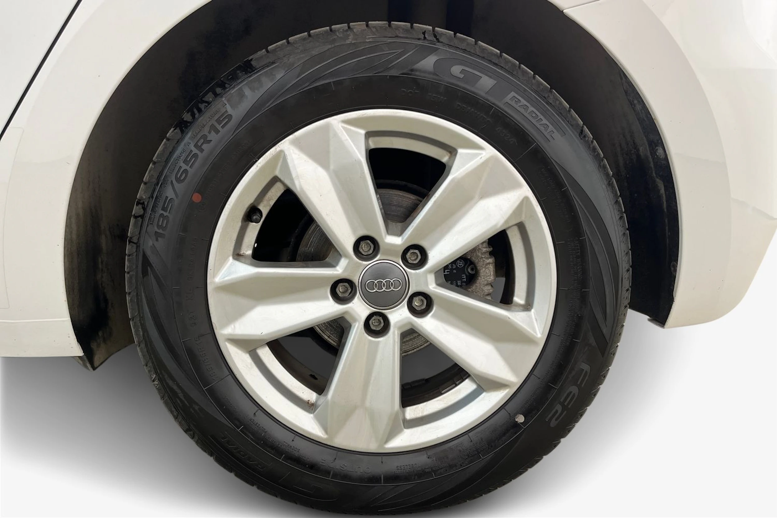 valkoinen Audi A1 2020 kuva 12.