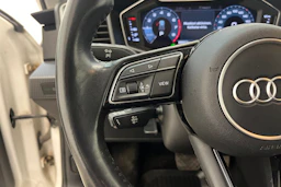 valkoinen Audi A1 2020 kuva 16.