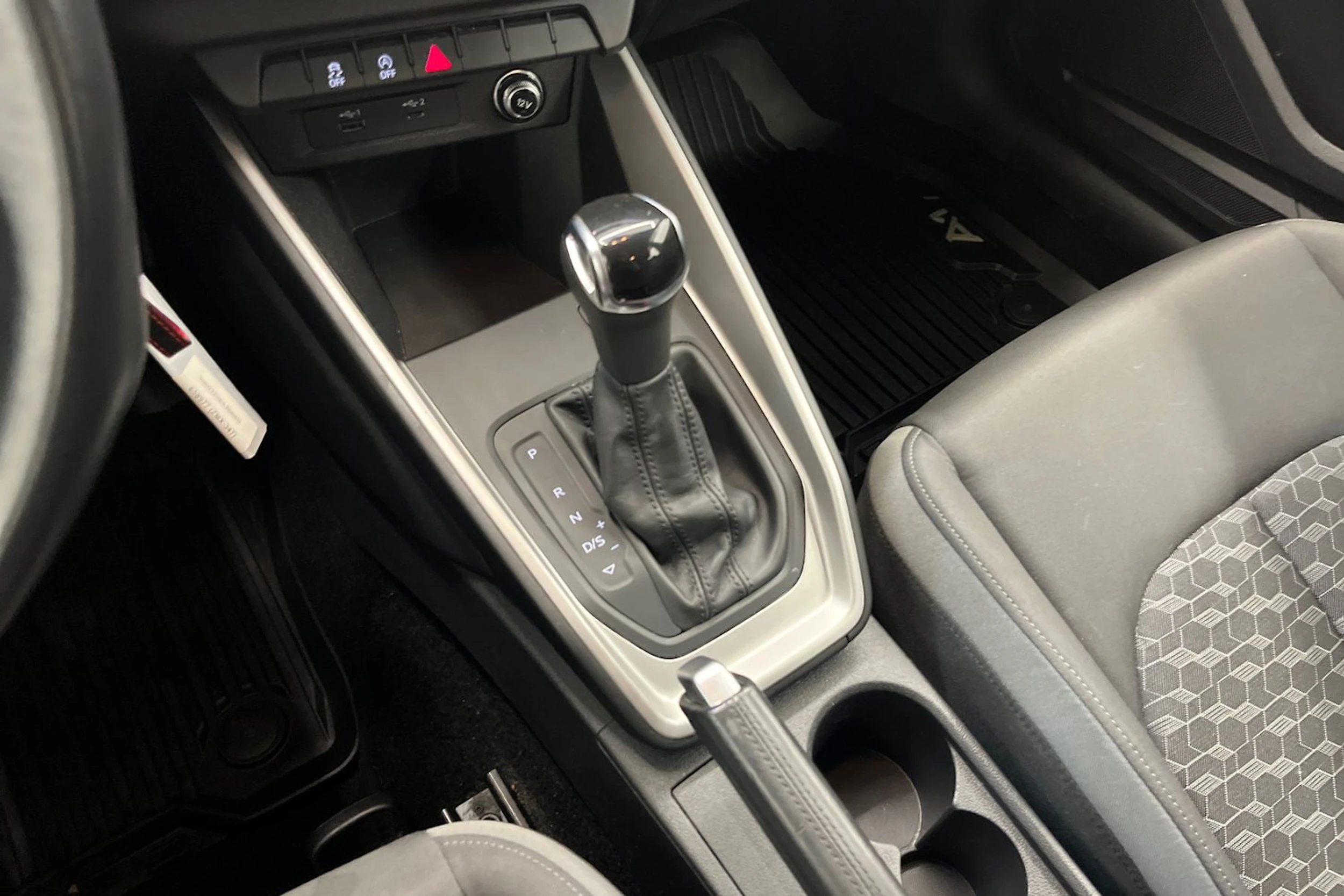 valkoinen Audi A1 2020 kuva 21.