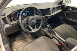 valkoinen Audi A1 2020 kuva 3.