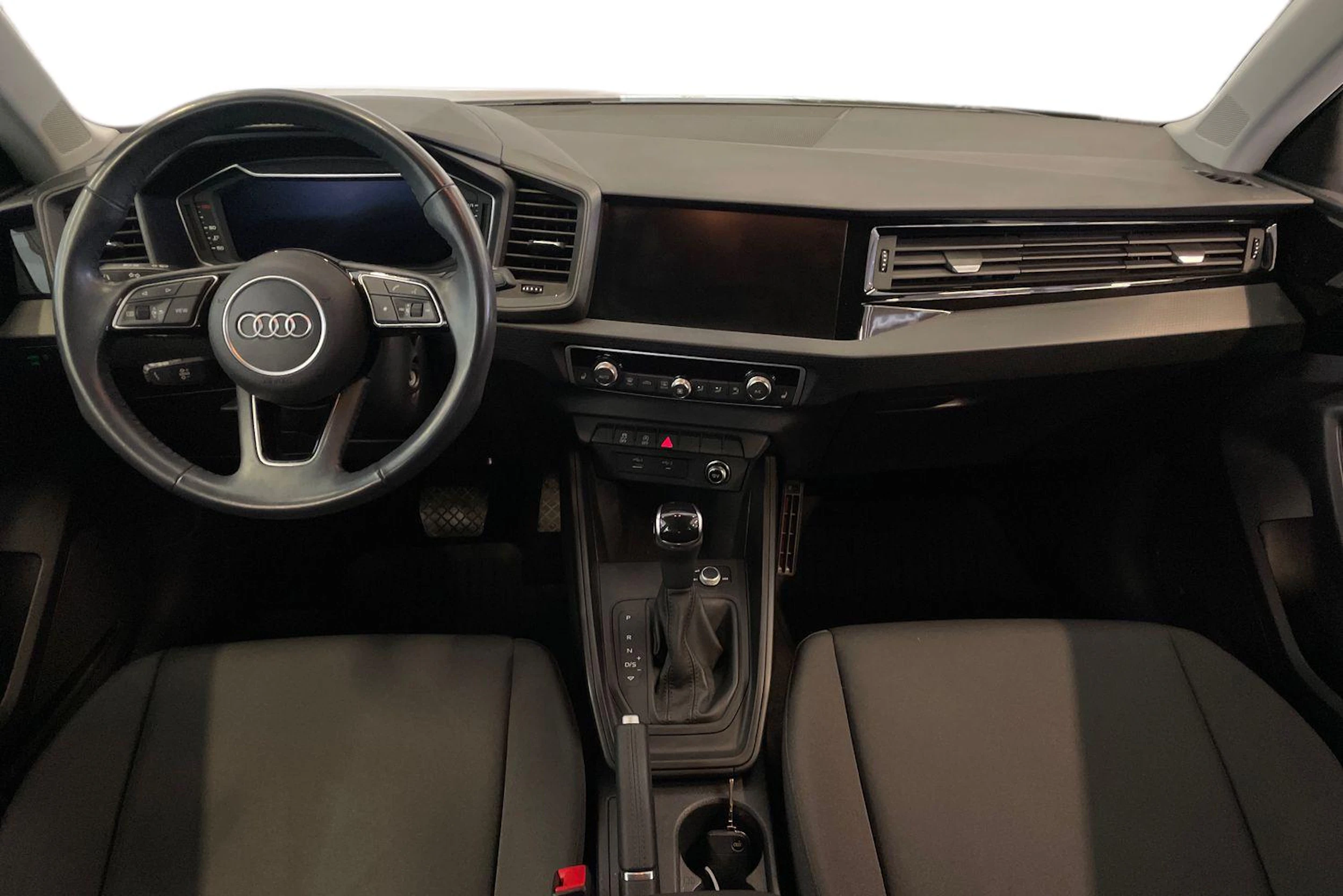 valkoinen Audi A1 2020 kuva 7.