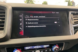 valkoinen Audi A1 2020 kuva 13.