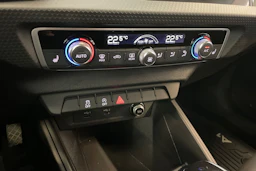 valkoinen Audi A1 2020 kuva 14.