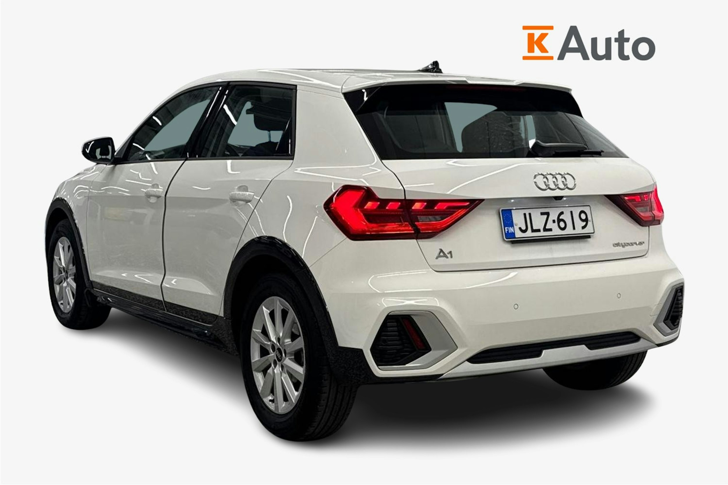 valkoinen Audi A1 2021 kuva 2.