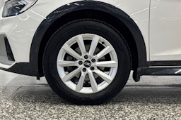 valkoinen Audi A1 2021 kuva 31.