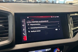 valkoinen Audi A1 2021 kuva 21.