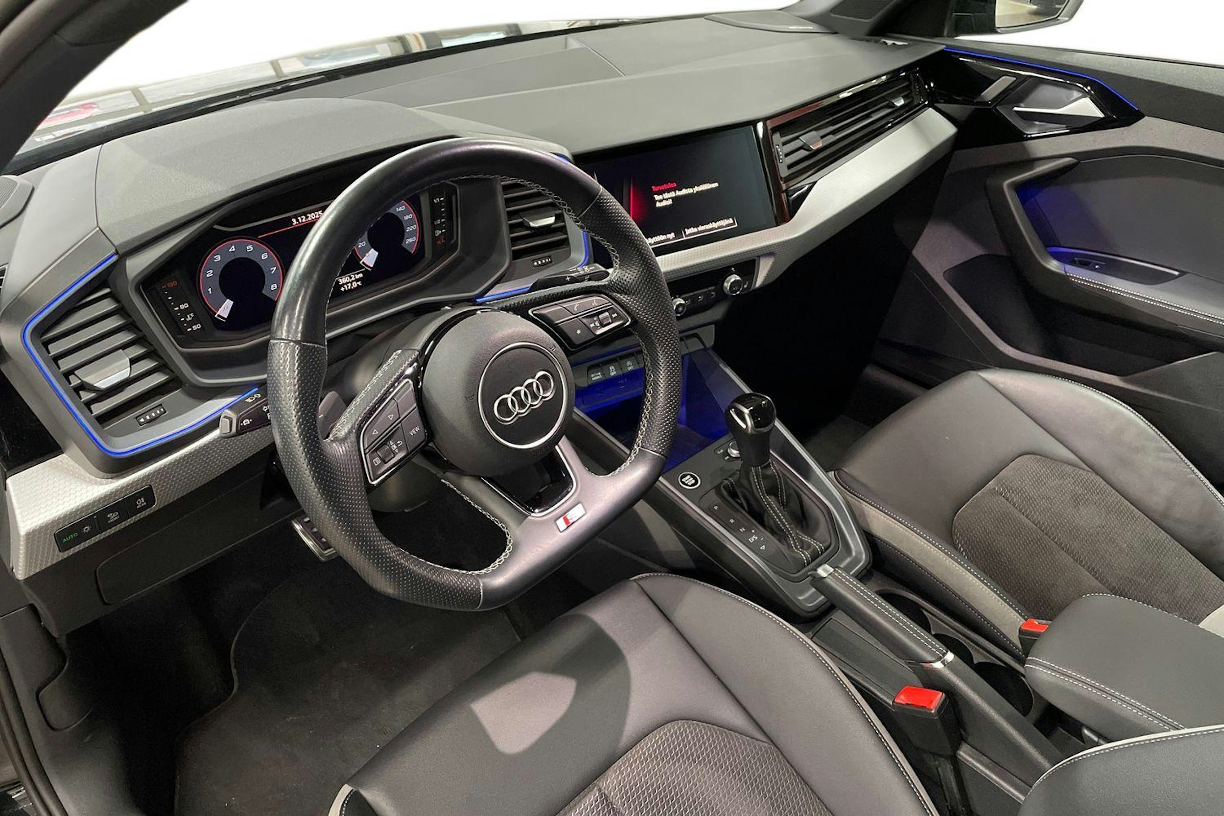 Musta Audi A1 2022 kuva 7.