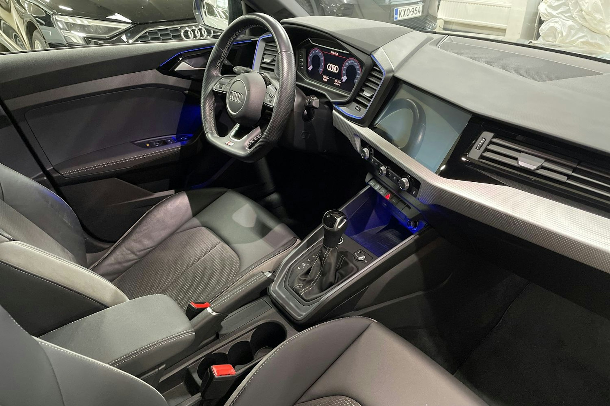 Musta Audi A1 2022 kuva 15.