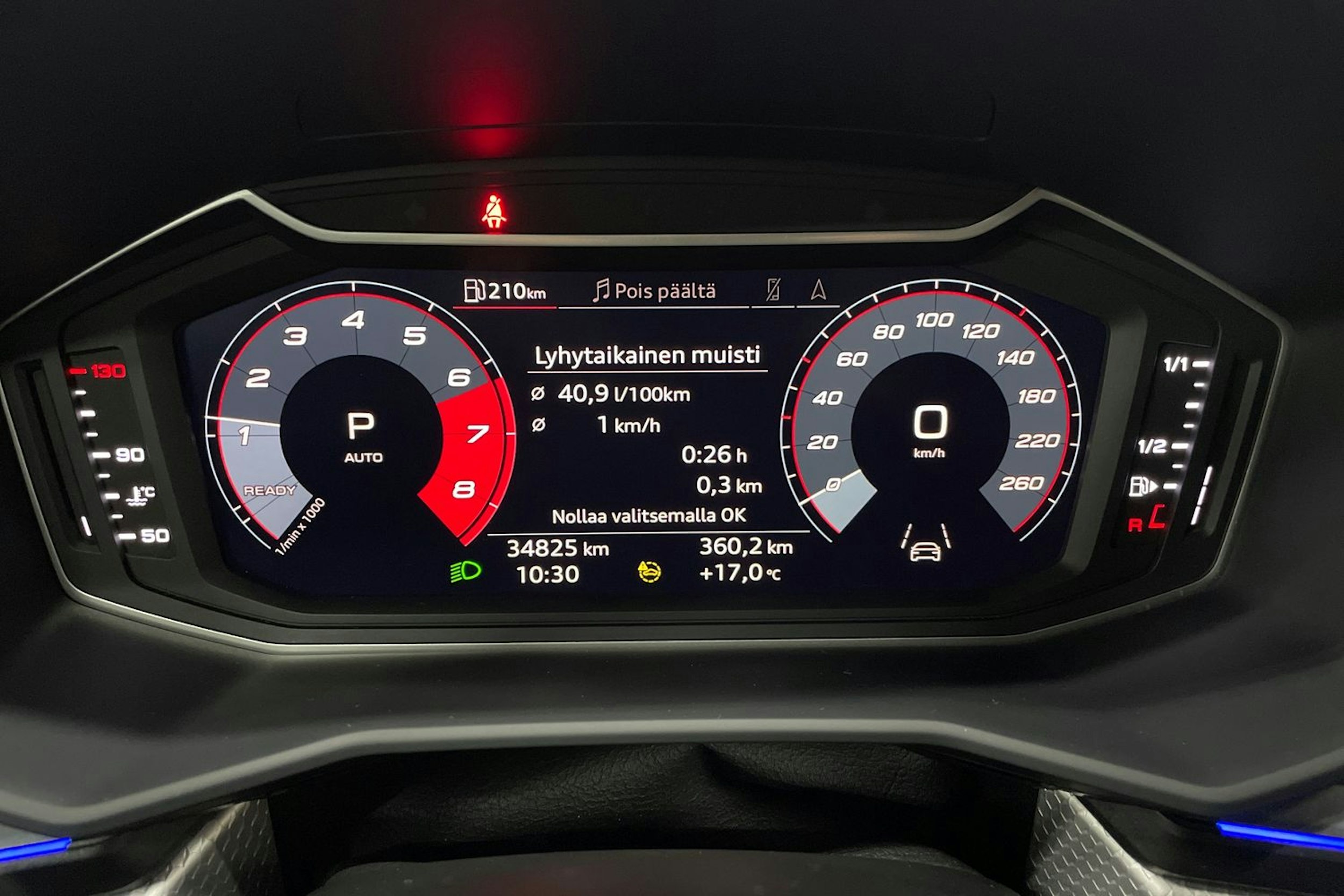 Musta Audi A1 2022 kuva 17.