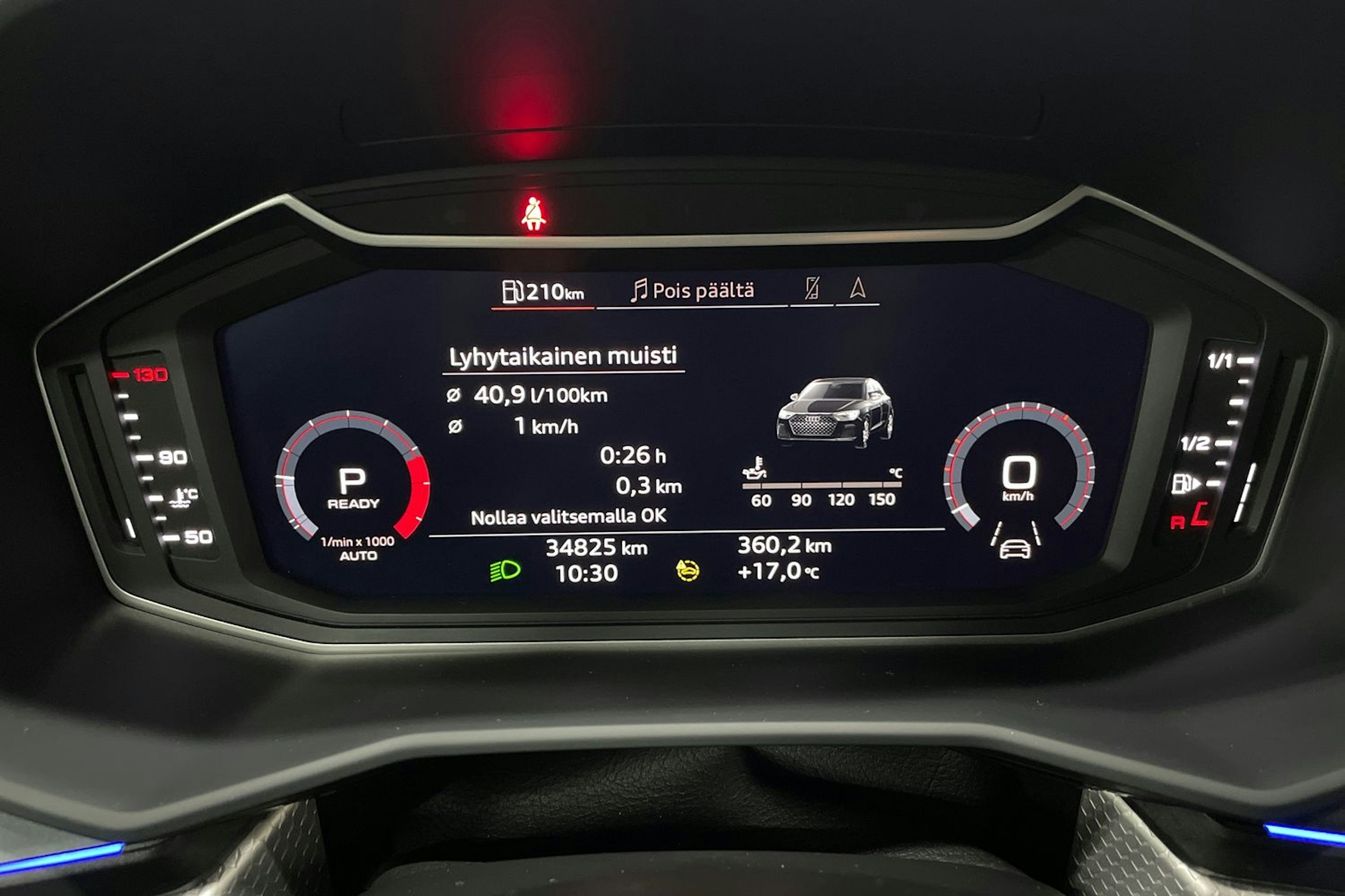 Musta Audi A1 2022 kuva 18.