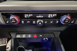 Musta Audi A1 2022 kuva 25.