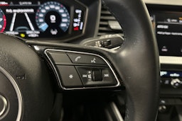 valkoinen Audi A1 2022 kuva 27.