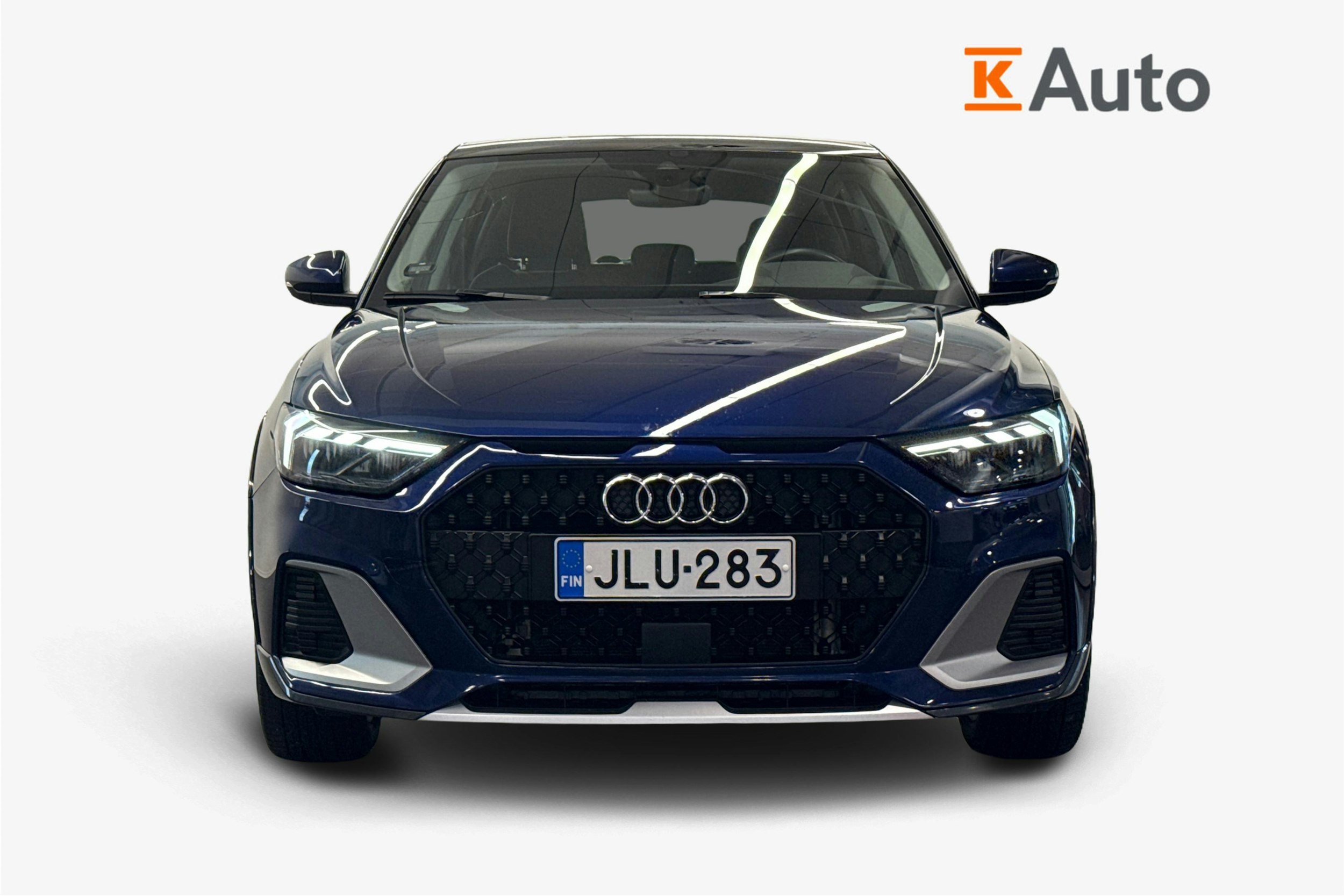 sininen Audi A1 2023 kuva 4.
