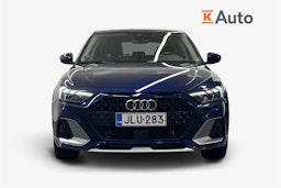 sininen Audi A1 2023 kuva 4.