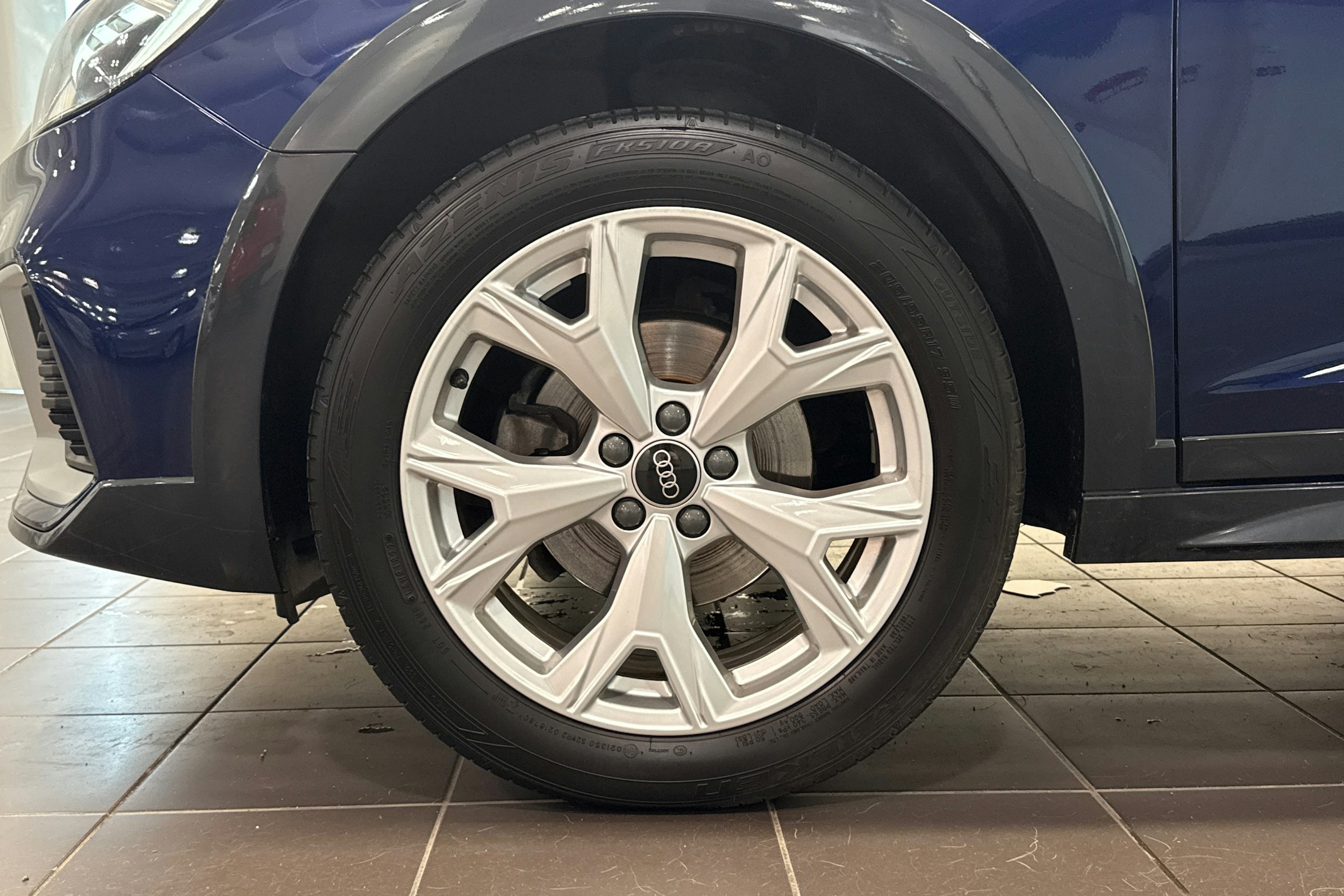 sininen Audi A1 2023 kuva 10.