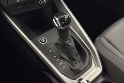 sininen Audi A1 2023 kuva 18.