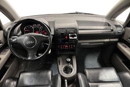 Harmaa Audi A2 2001 kuva 7.