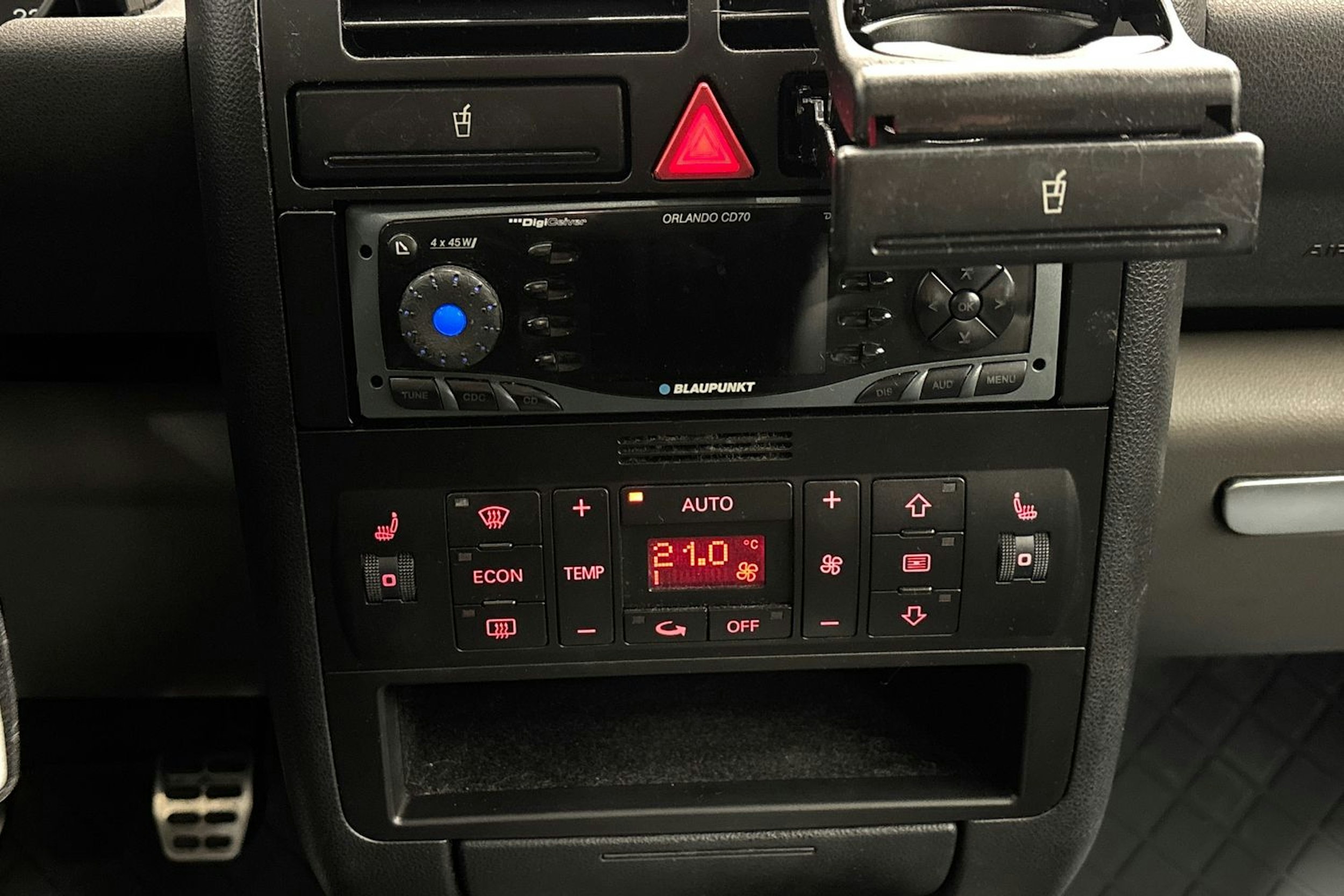 Harmaa Audi A2 2001 kuva 12.