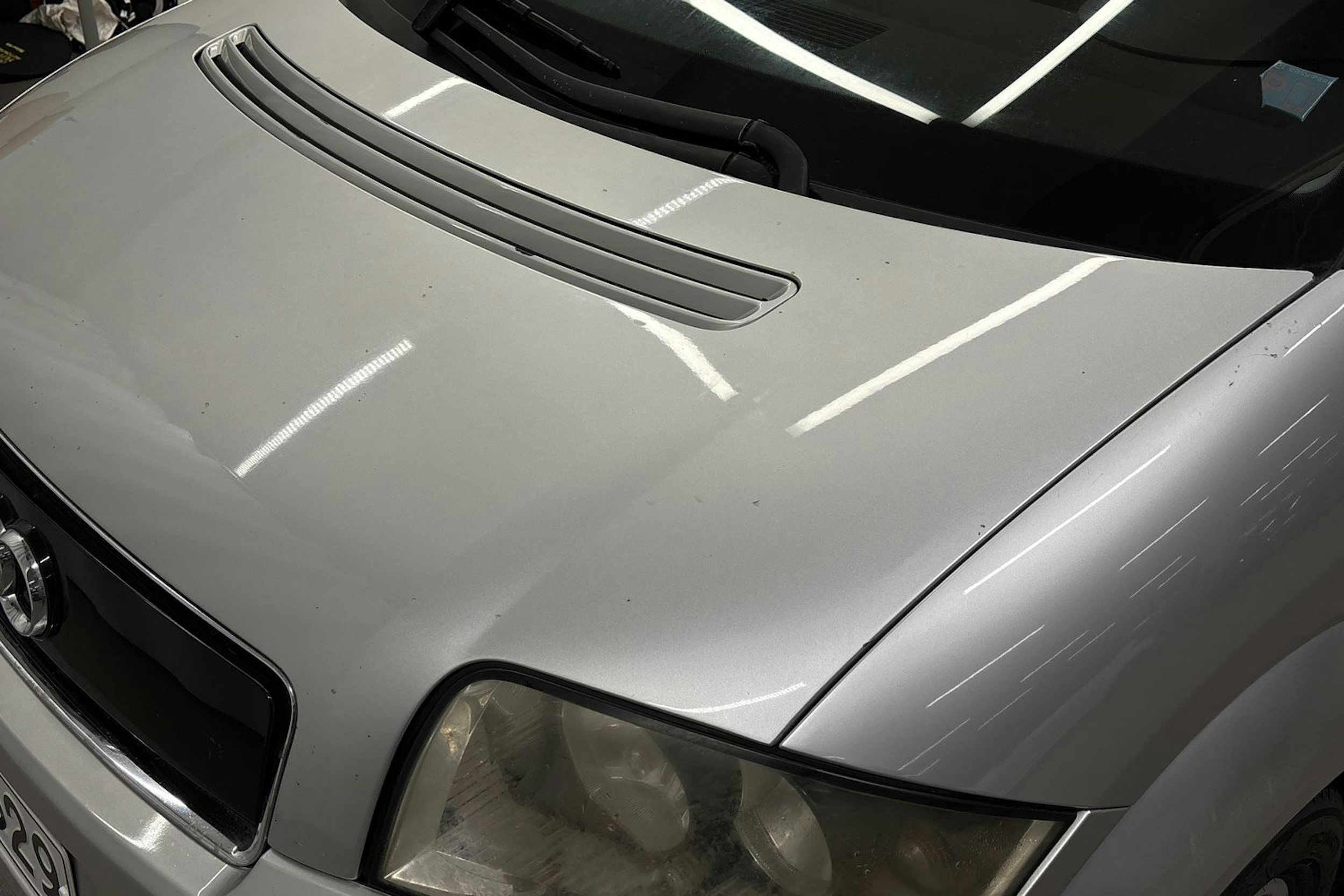 Harmaa Audi A2 2001 kuva 23.