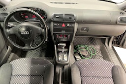 sininen Audi A3 1999 kuva 7.