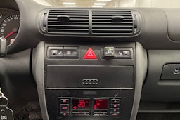 sininen Audi A3 1999 kuva 14.