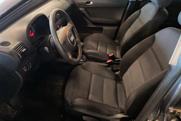 harmaa Audi A3 2003 kuva 6.