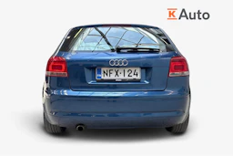 sininen Audi A3 2005 kuva 4.