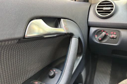 sininen Audi A3 2005 kuva 17.