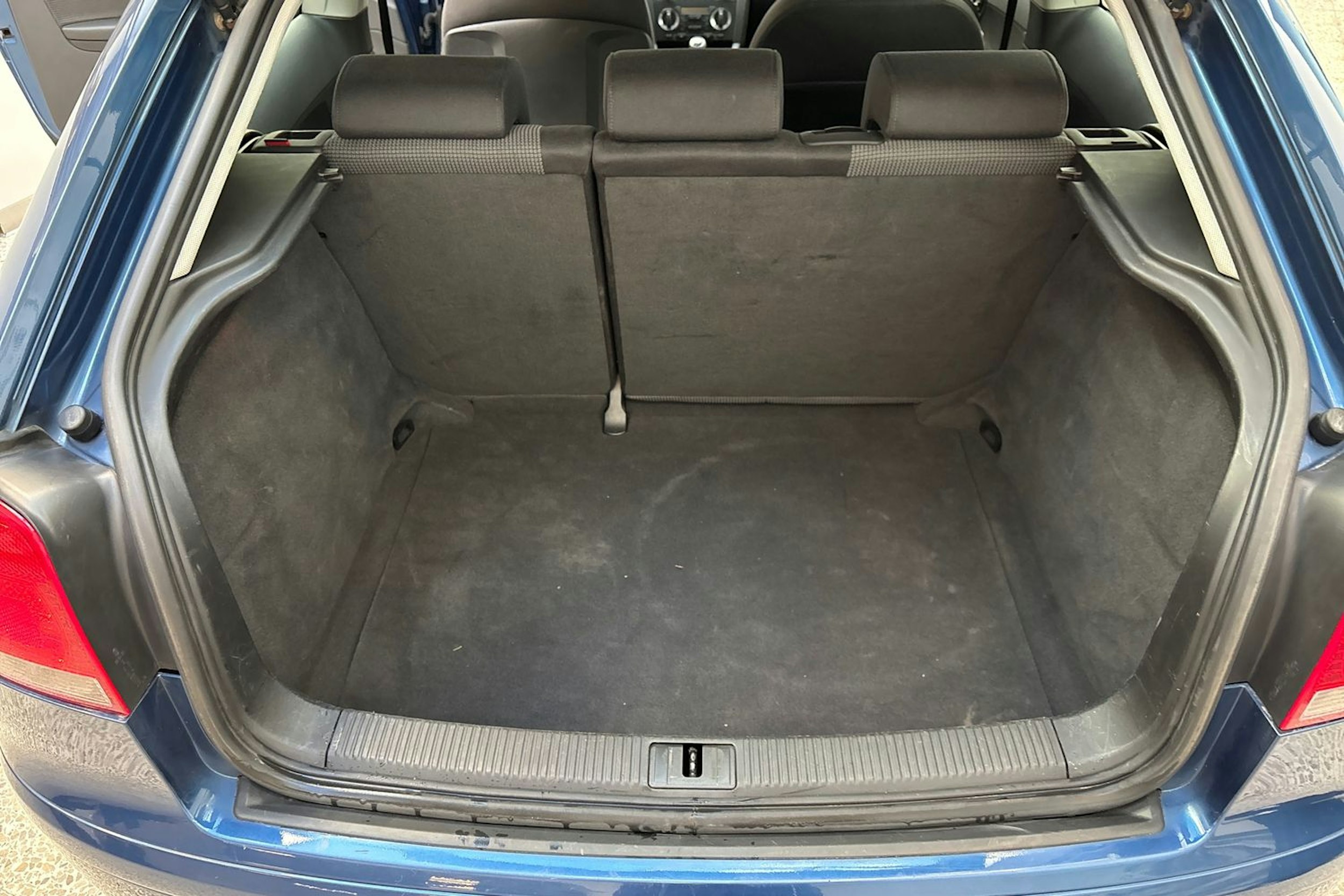 sininen Audi A3 2005 kuva 14.