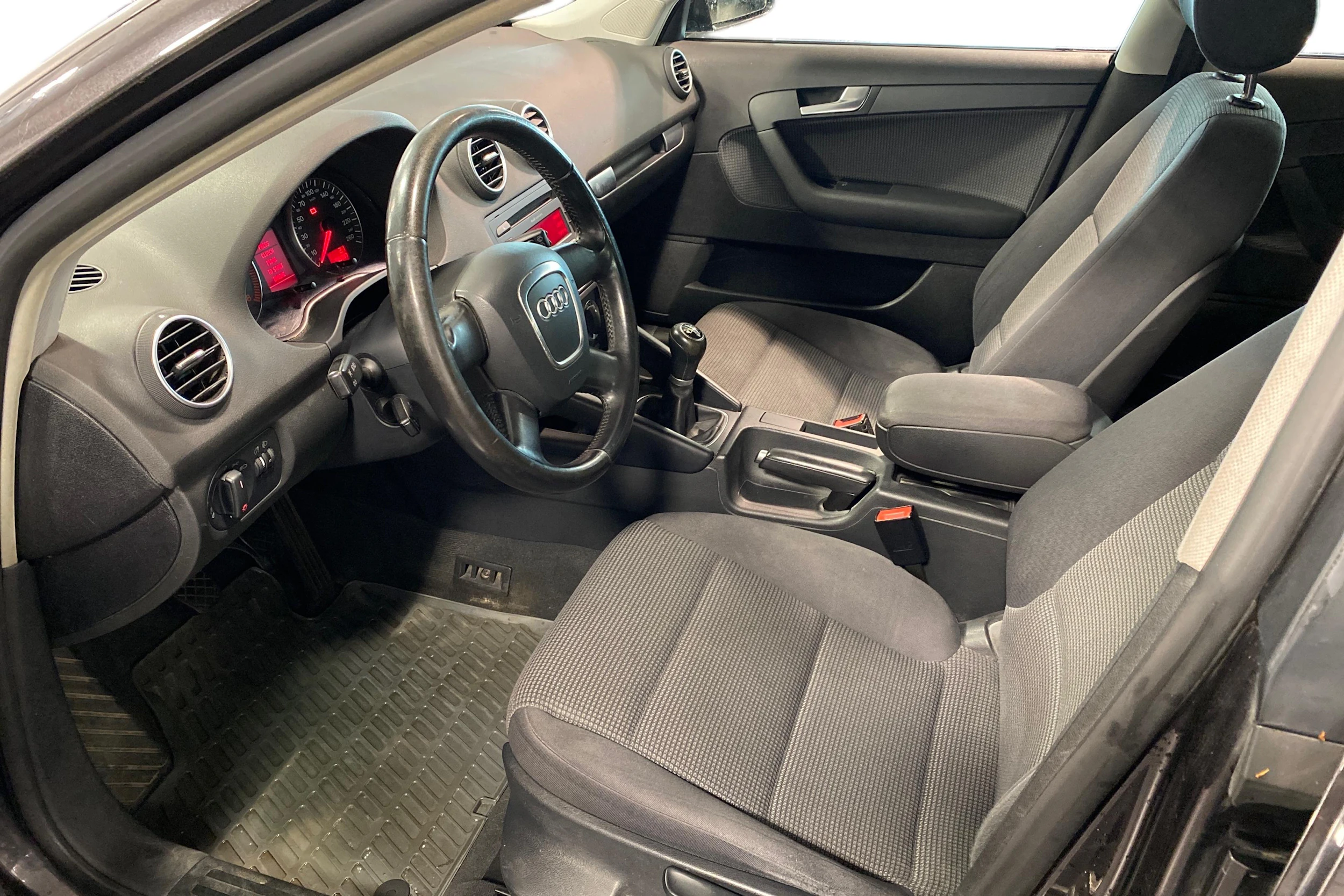 harmaa Audi A3 2007 kuva 6.