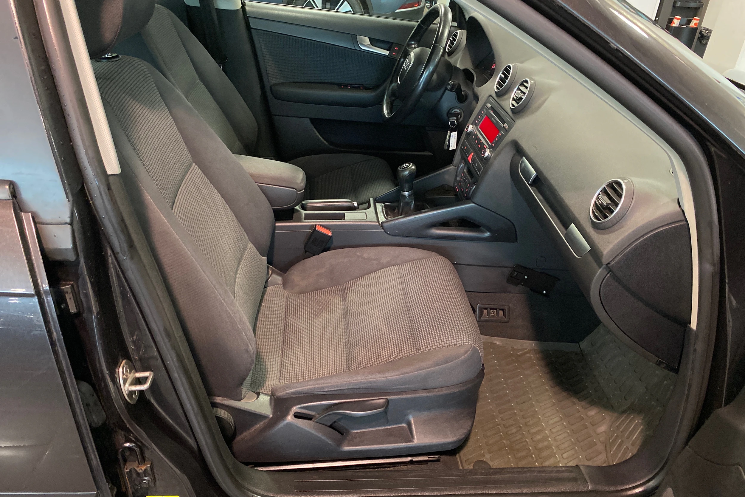 harmaa Audi A3 2007 kuva 13.