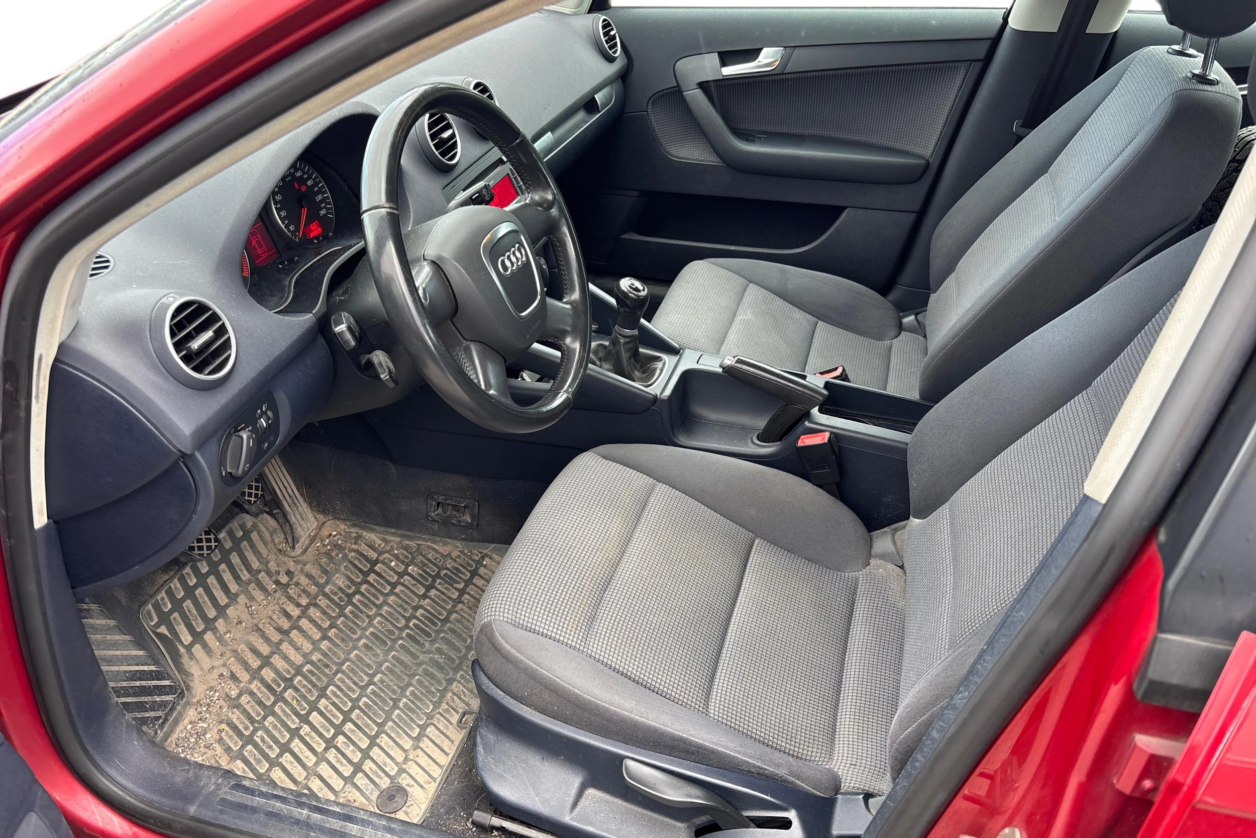 punainen Audi A3 2008 kuva 3.