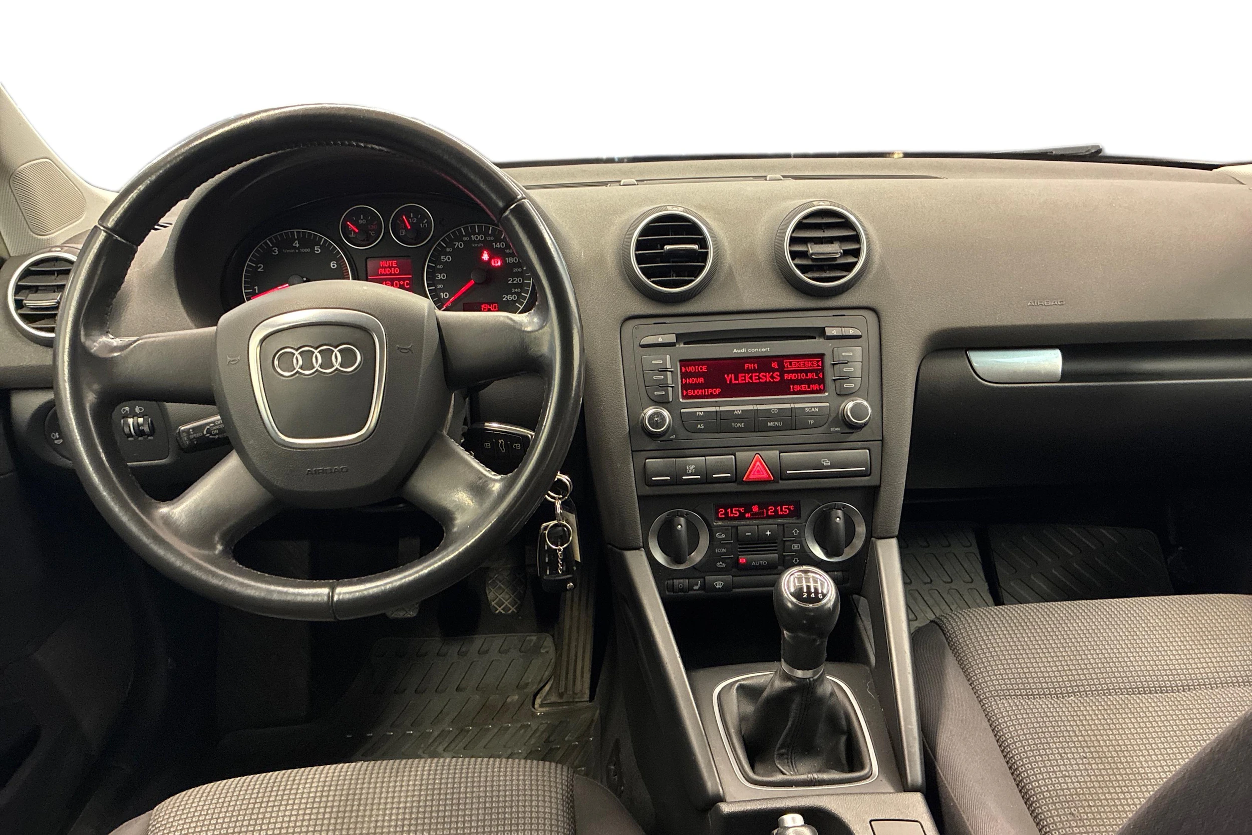 Punainen Audi A3 2008 kuva 9.