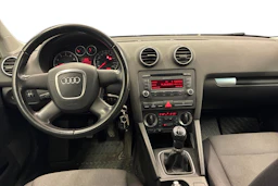 Punainen Audi A3 2008 kuva 9.