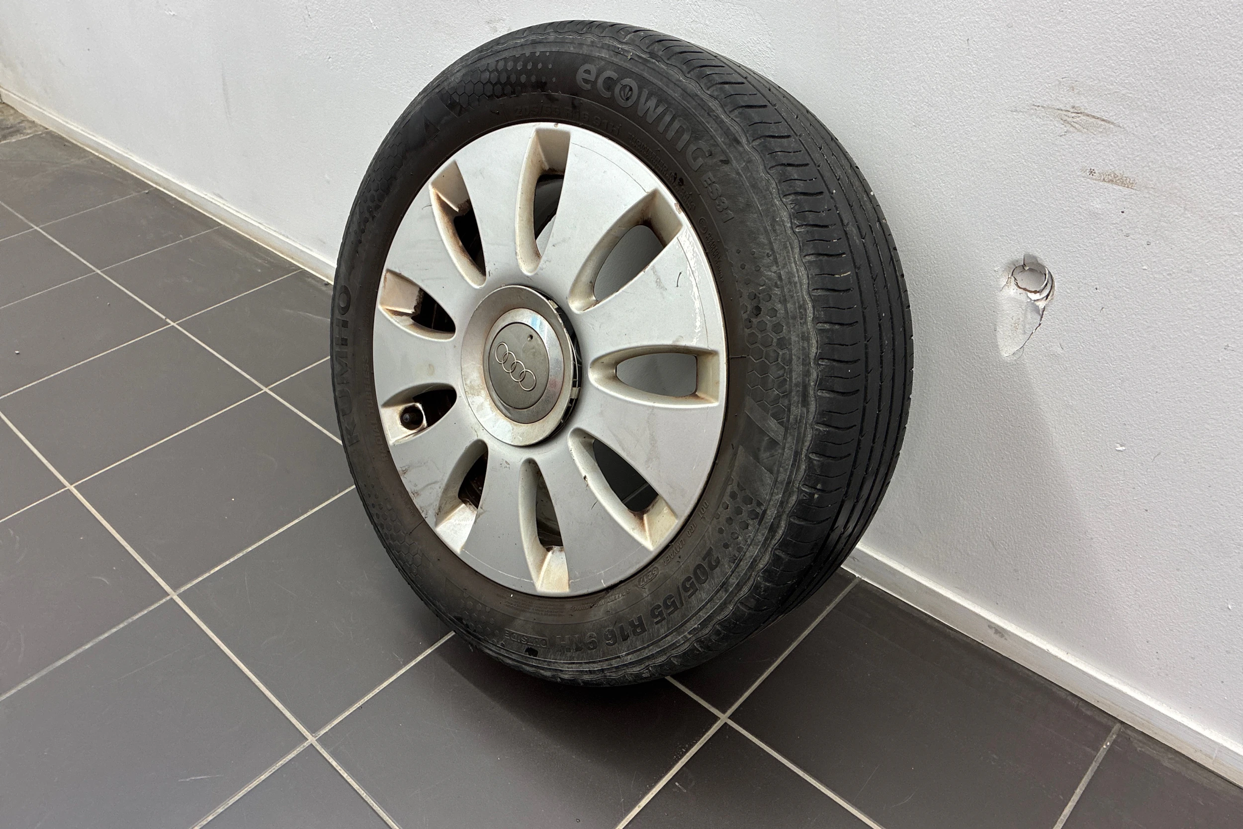 Punainen Audi A3 2008 kuva 13.