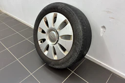 Punainen Audi A3 2008 kuva 13.