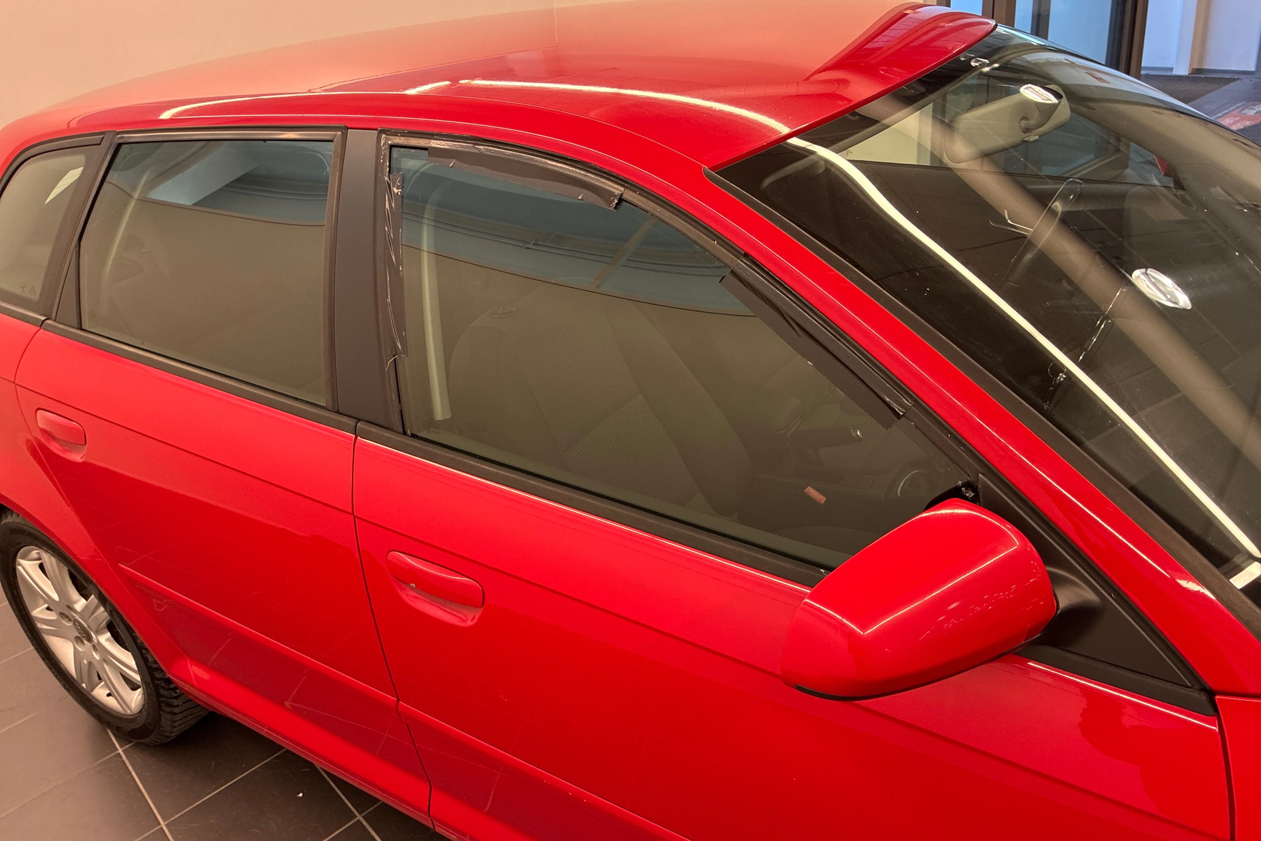 Punainen Audi A3 2008 kuva 21.