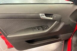 Punainen Audi A3 2008 kuva 29.