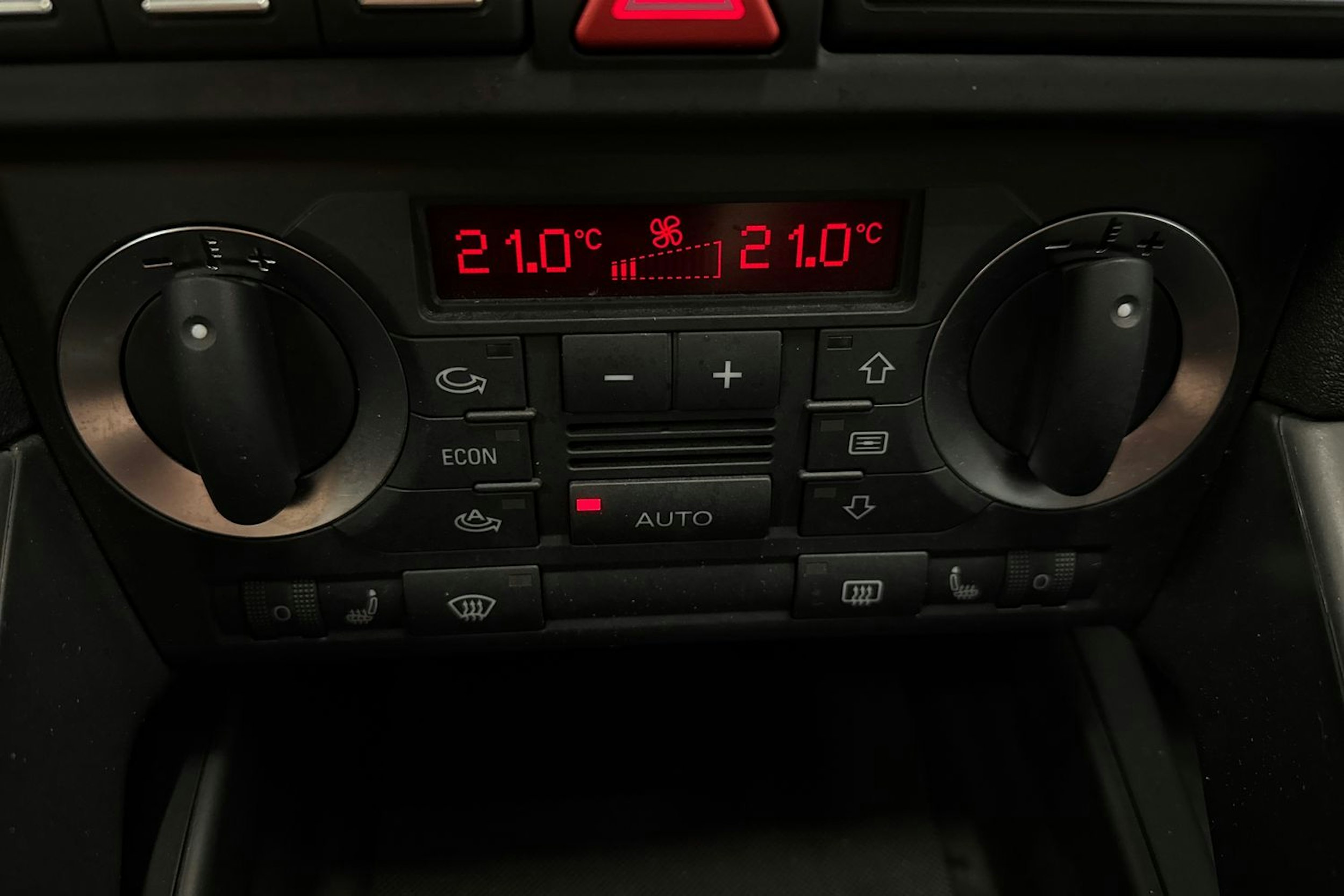 ruskea (beige) Audi A3 2008 kuva 30.