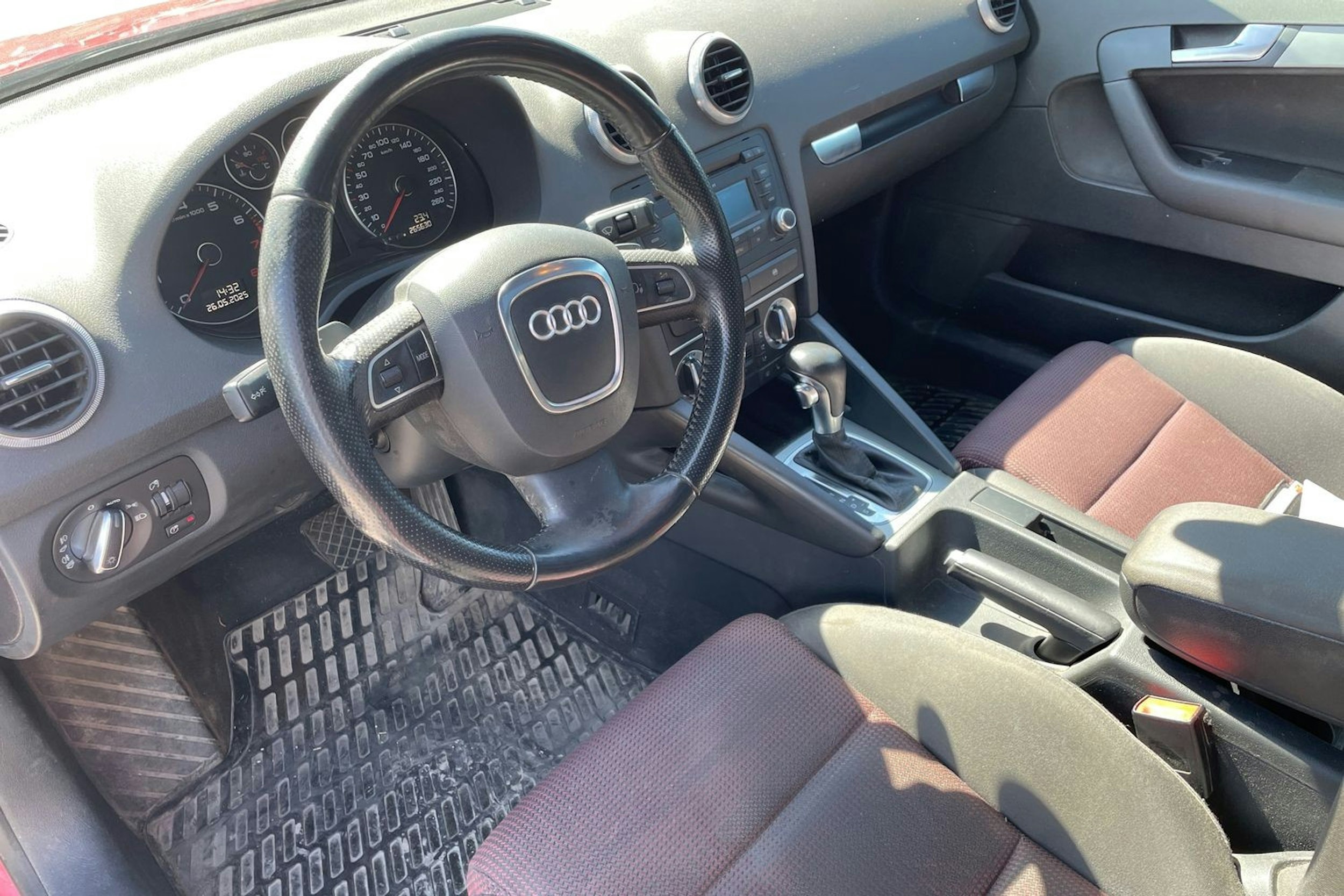 Punainen Audi A3 2009 kuva 6.