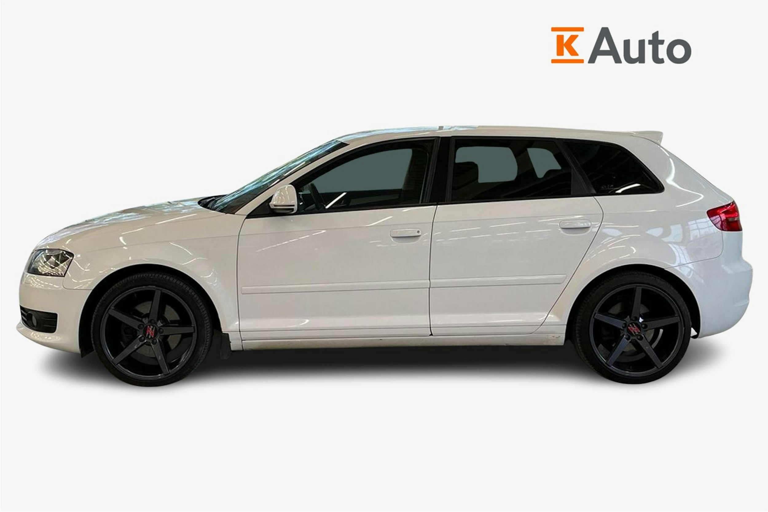 Valkoinen Audi A3 2009 kuva 6.